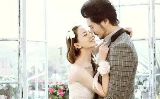 一代华人女蛇头病逝于美国,数百辆林肯灵车队,挤爆了美国唐人街